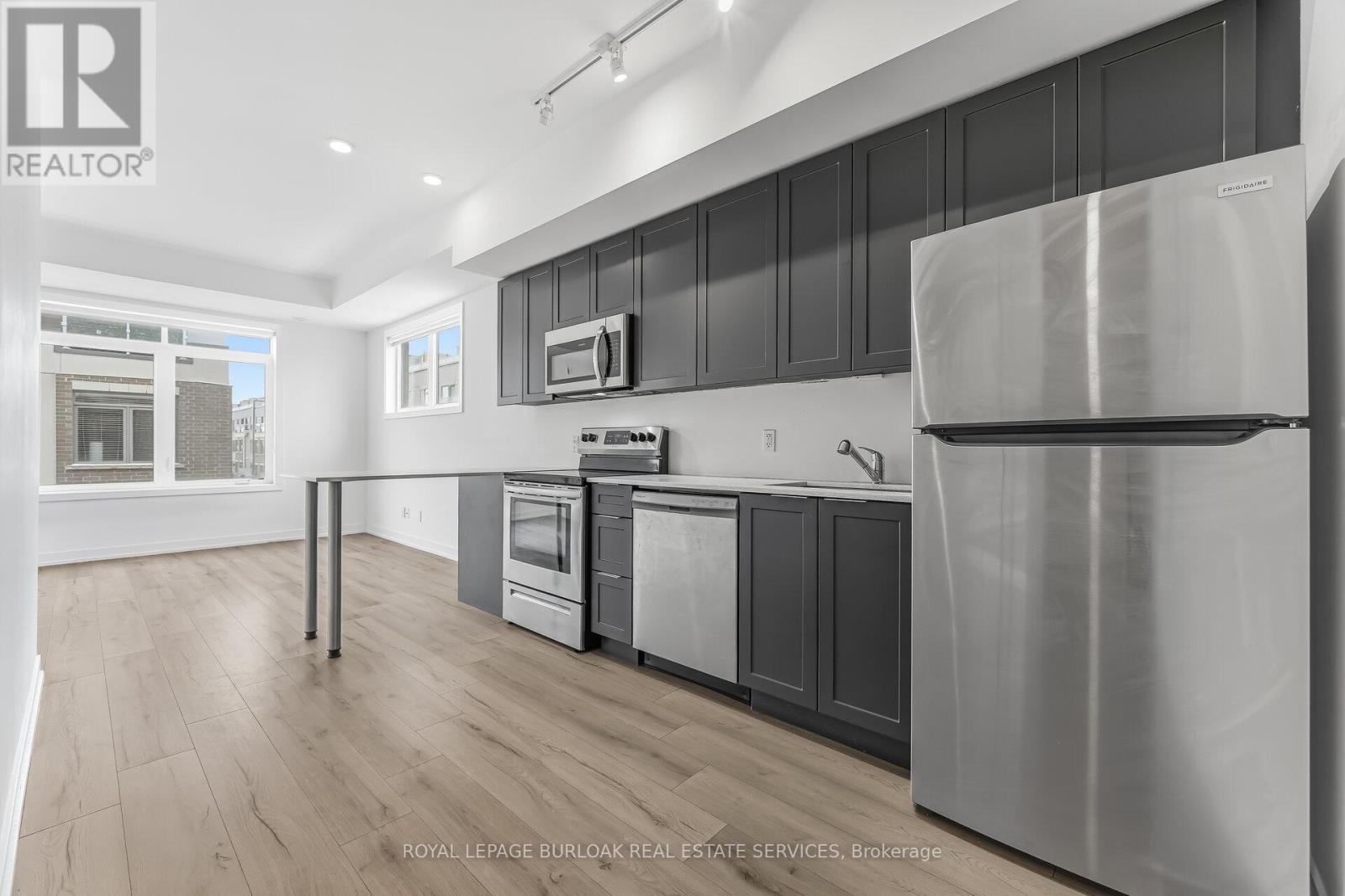 342 - 3062 Sixth Line, Oakville, Ontario  L6M 1P8 - Photo 6 - W12806558