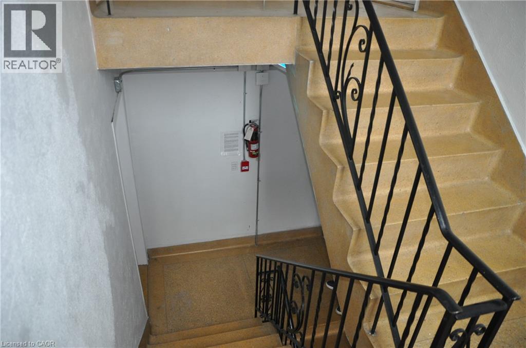 309 Strathearne Avenue, Hamilton, Ontario  L8H 5K8 - Photo 7 - 40805756