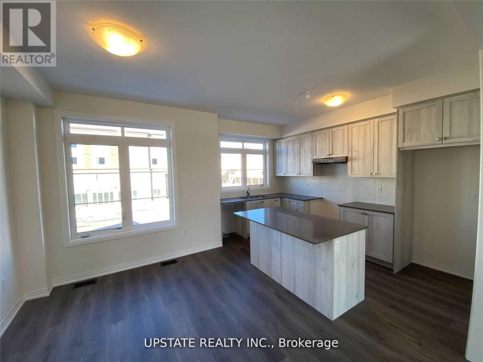 120 Purple Sage Drive, Brampton (Bram East), Ontario  L6P 4P4 - Photo 5 - W12806584