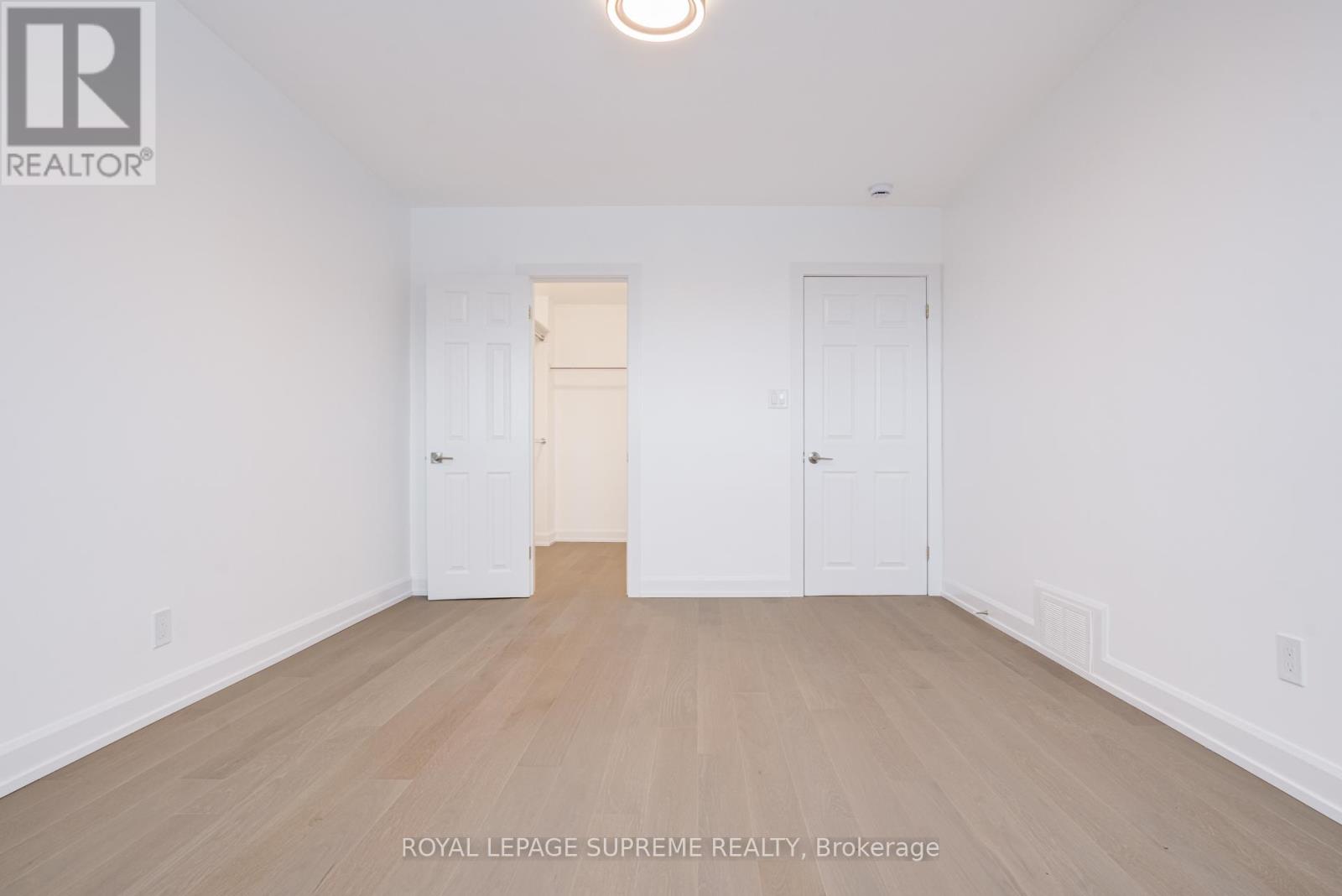 Lower - 21 Featherwood Place, Toronto, Ontario  M9A 4V7 - Photo 10 - W12806588