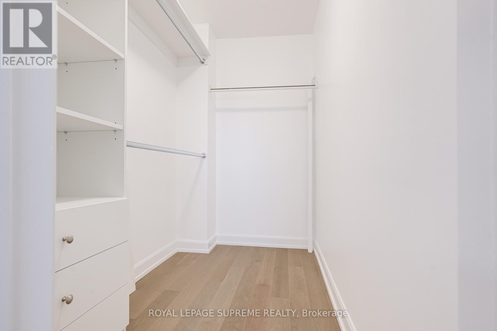 Lower - 21 Featherwood Place, Toronto, Ontario  M9A 4V7 - Photo 11 - W12806588