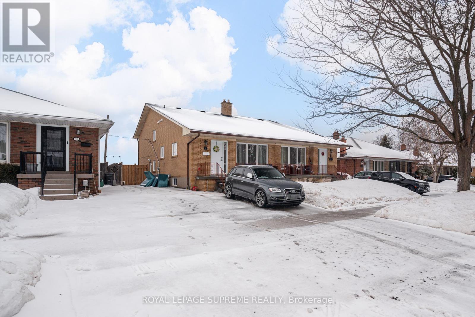 Lower - 21 Featherwood Place, Toronto, Ontario  M9A 4V7 - Photo 2 - W12806588