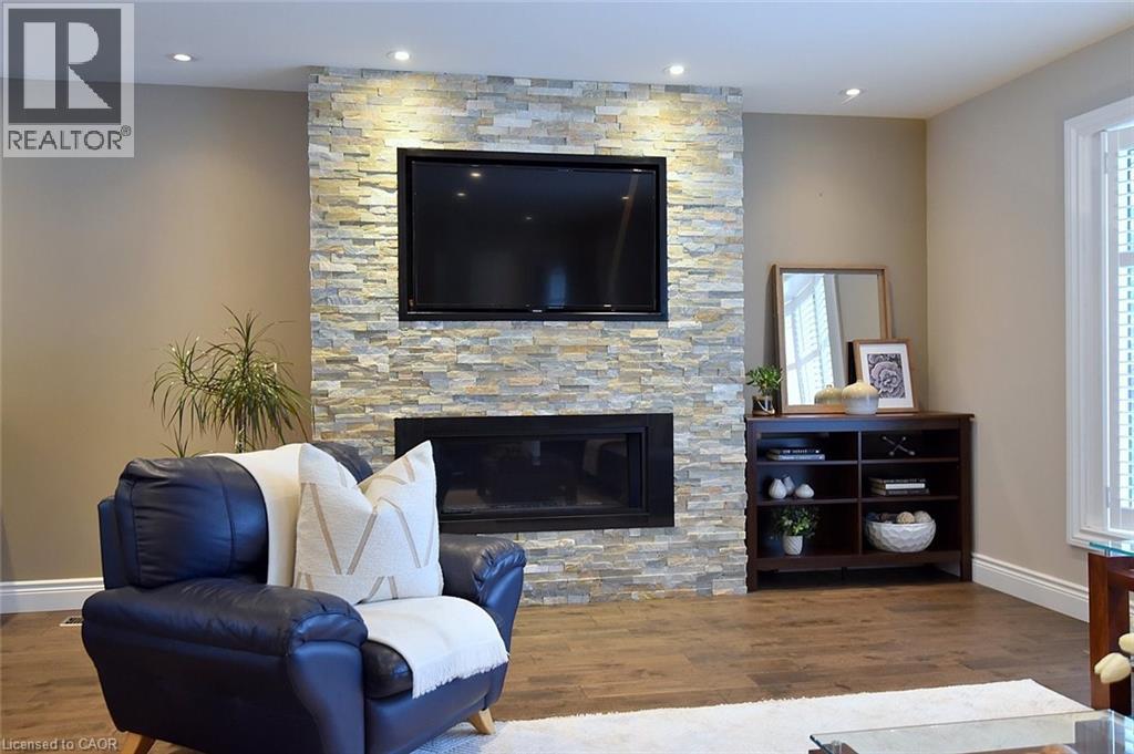 626 Vanderburgh Drive, Burlington, Ontario  L7T 3W6 - Photo 7 - 40806523