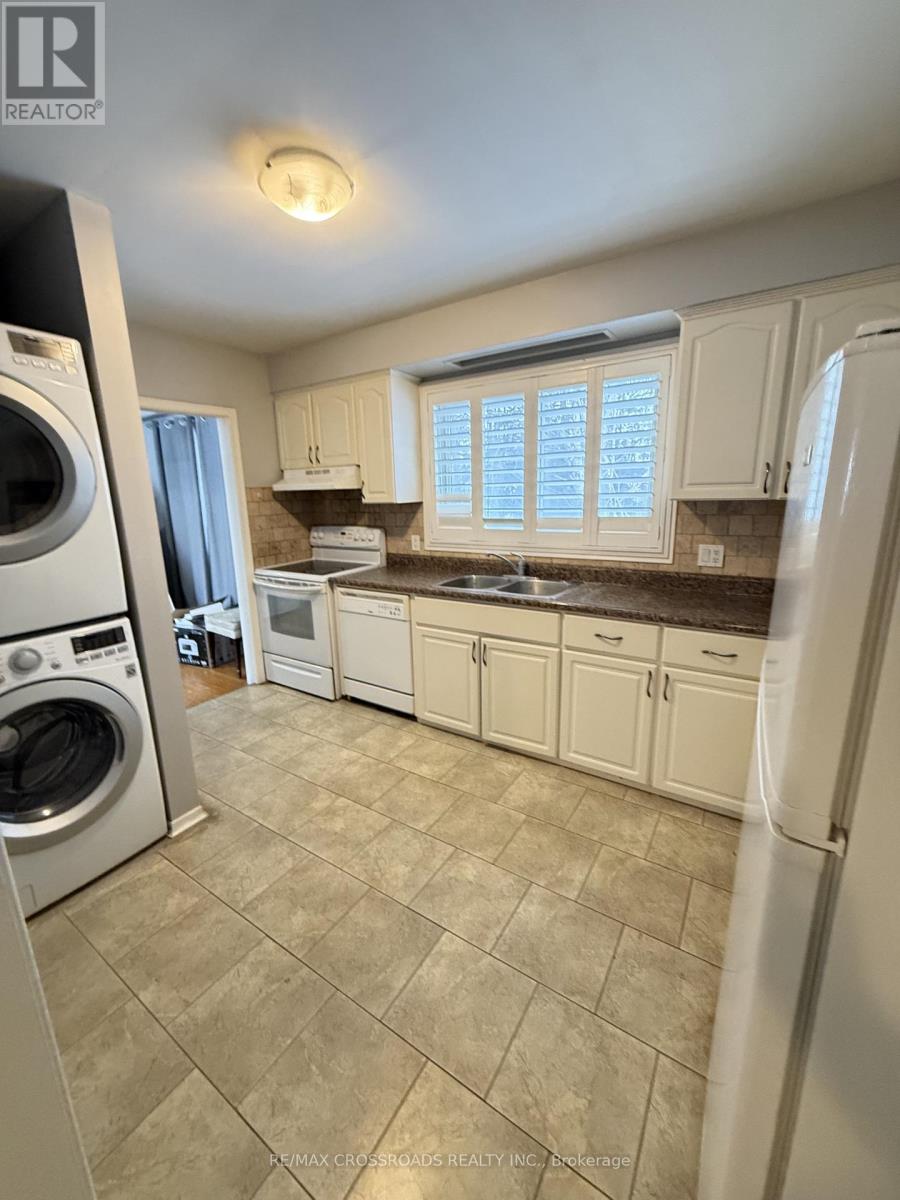 Upper - 89 Ottaway Avenue, Barrie, Ontario  L4M 2X1 - Photo 17 - S12597040