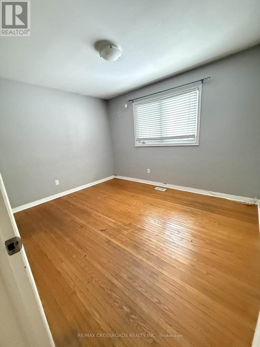 Upper - 89 Ottaway Avenue, Barrie, Ontario  L4M 2X1 - Photo 18 - S12597040