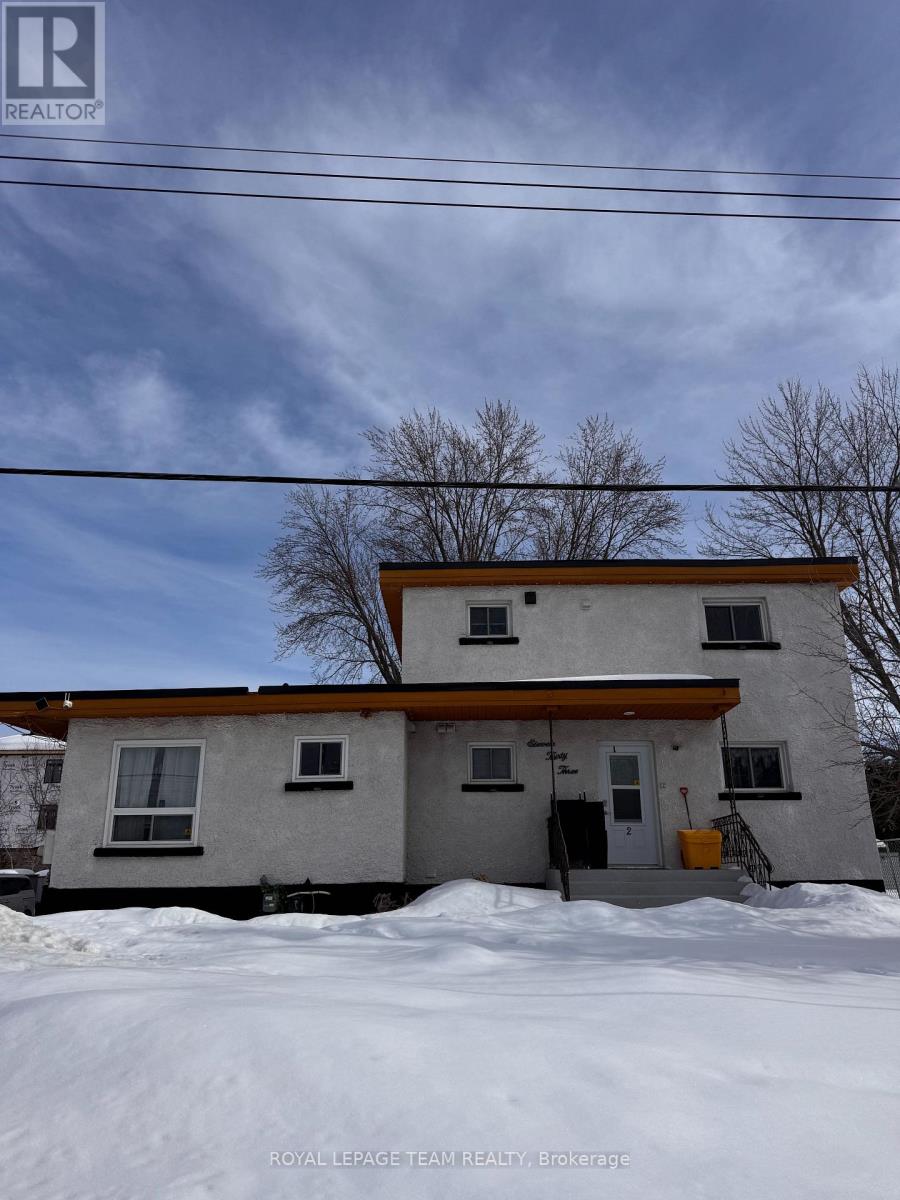 2 - 1133 MAISONNEUVE STREET, Ottawa, Ontario