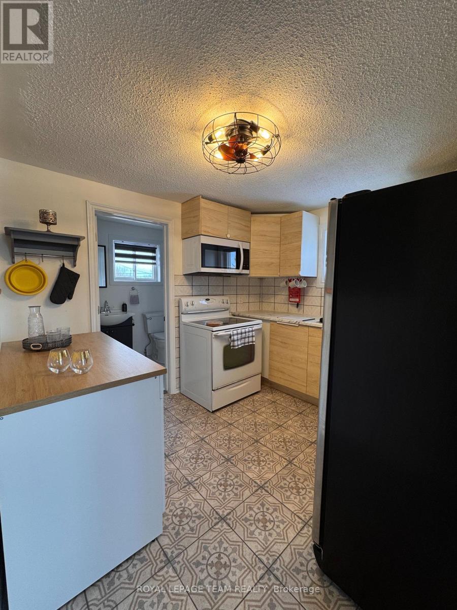 2 - 1133 Maisonneuve Street, Ottawa, Ontario  K1C 1K9 - Photo 10 - X12806598