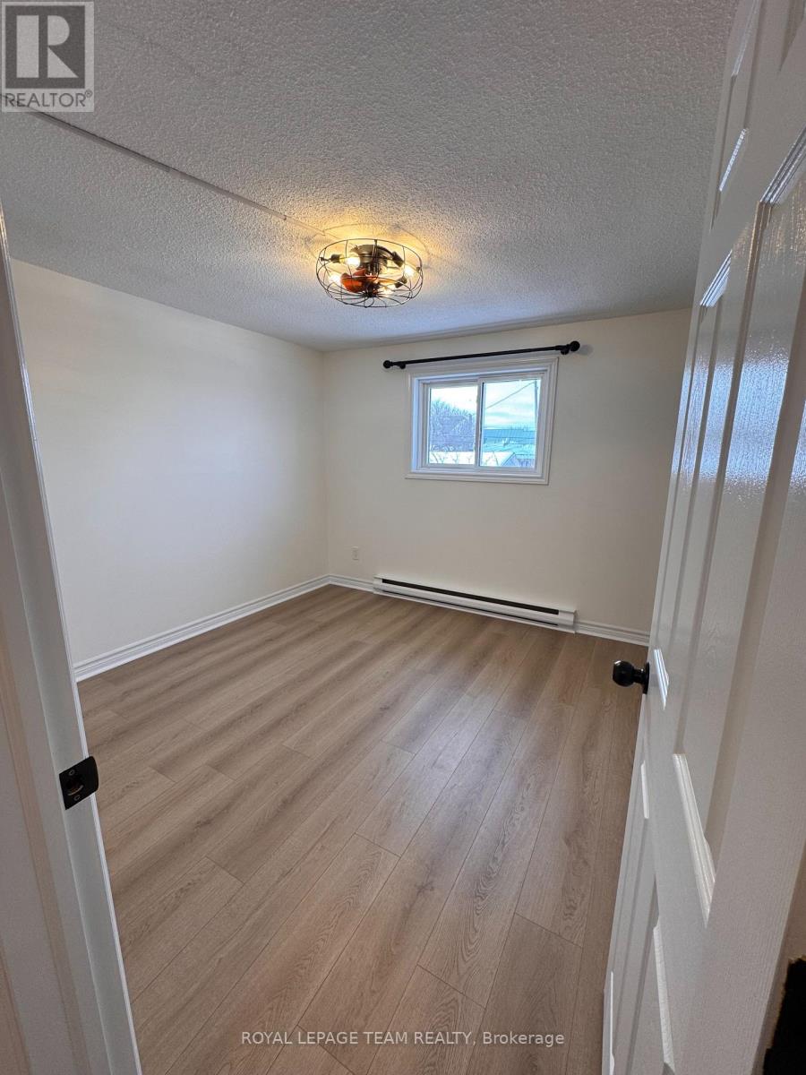 2 - 1133 Maisonneuve Street, Ottawa, Ontario  K1C 1K9 - Photo 21 - X12806598