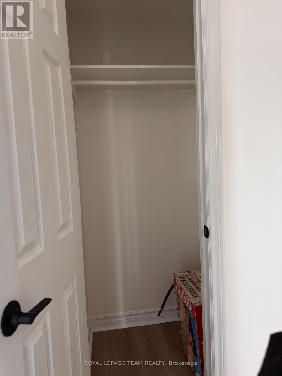 2 - 1133 Maisonneuve Street, Ottawa, Ontario  K1C 1K9 - Photo 8 - X12806598