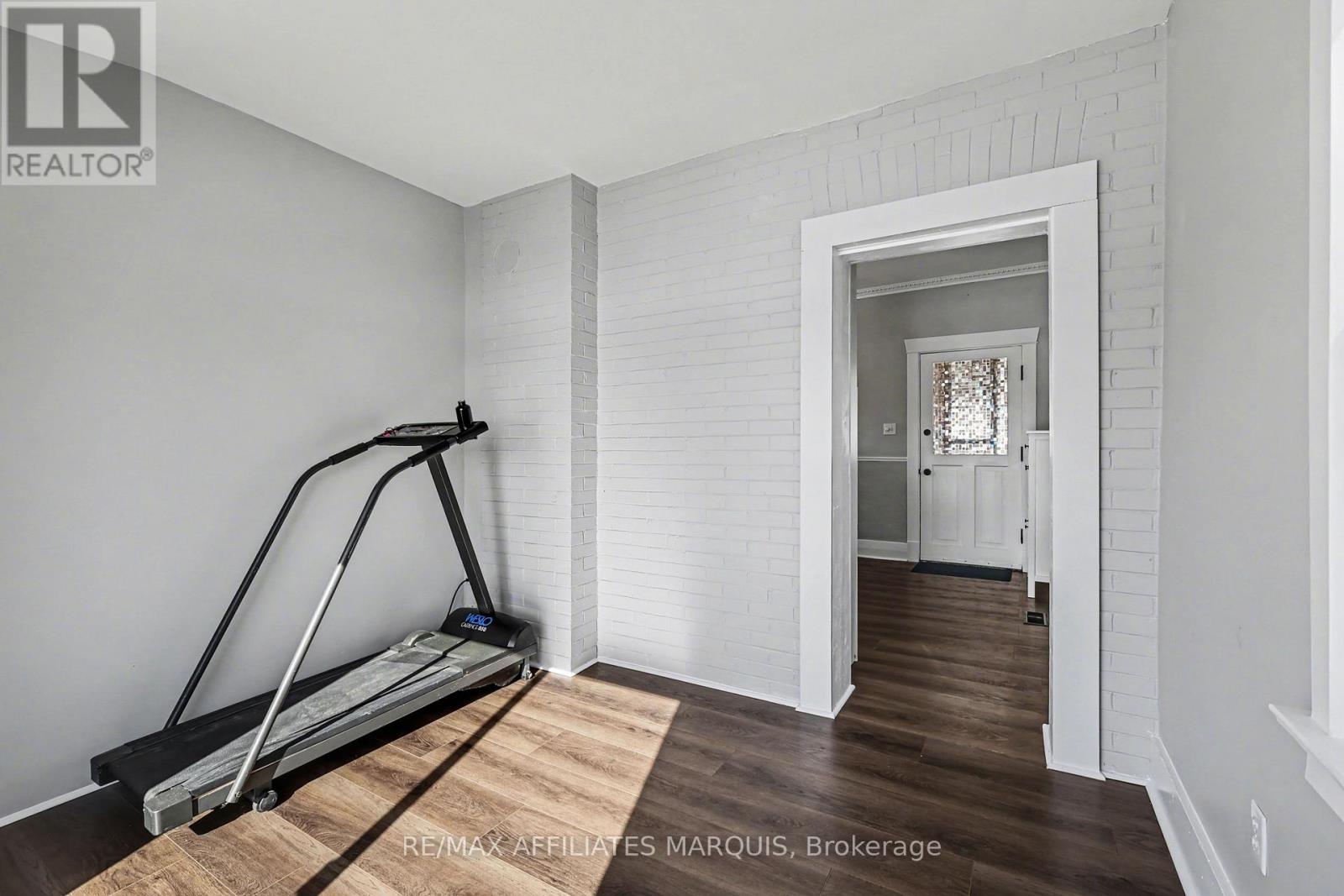 18 Queen Street, Smiths Falls, Ontario  K7A 3N2 - Photo 11 - X12806728