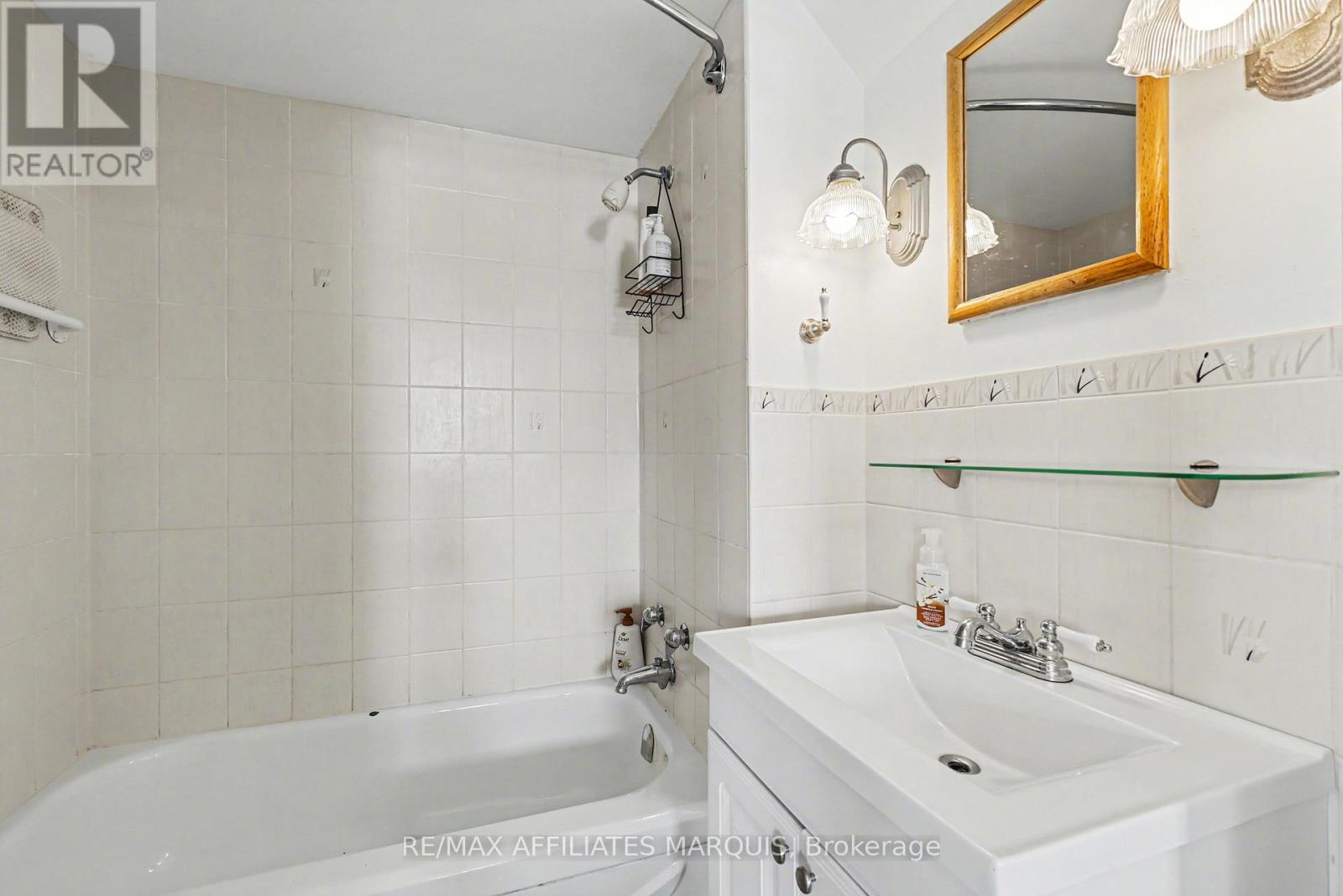 18 Queen Street, Smiths Falls, Ontario  K7A 3N2 - Photo 35 - X12806728