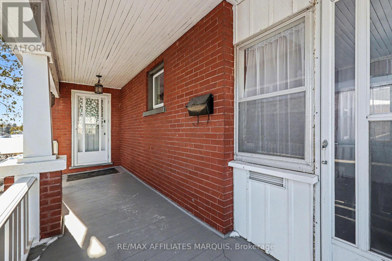 18 Queen Street, Smiths Falls, Ontario  K7A 3N2 - Photo 4 - X12806728