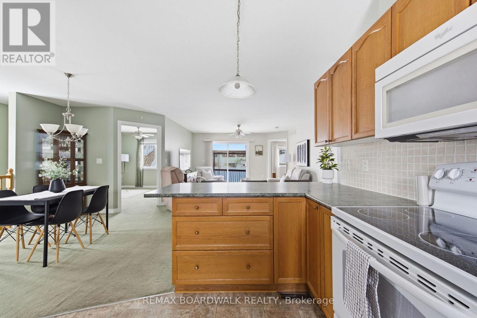 307 Chestnut Private, Ottawa, Ontario  K0A 2Z0 - Photo 7 - X12806800