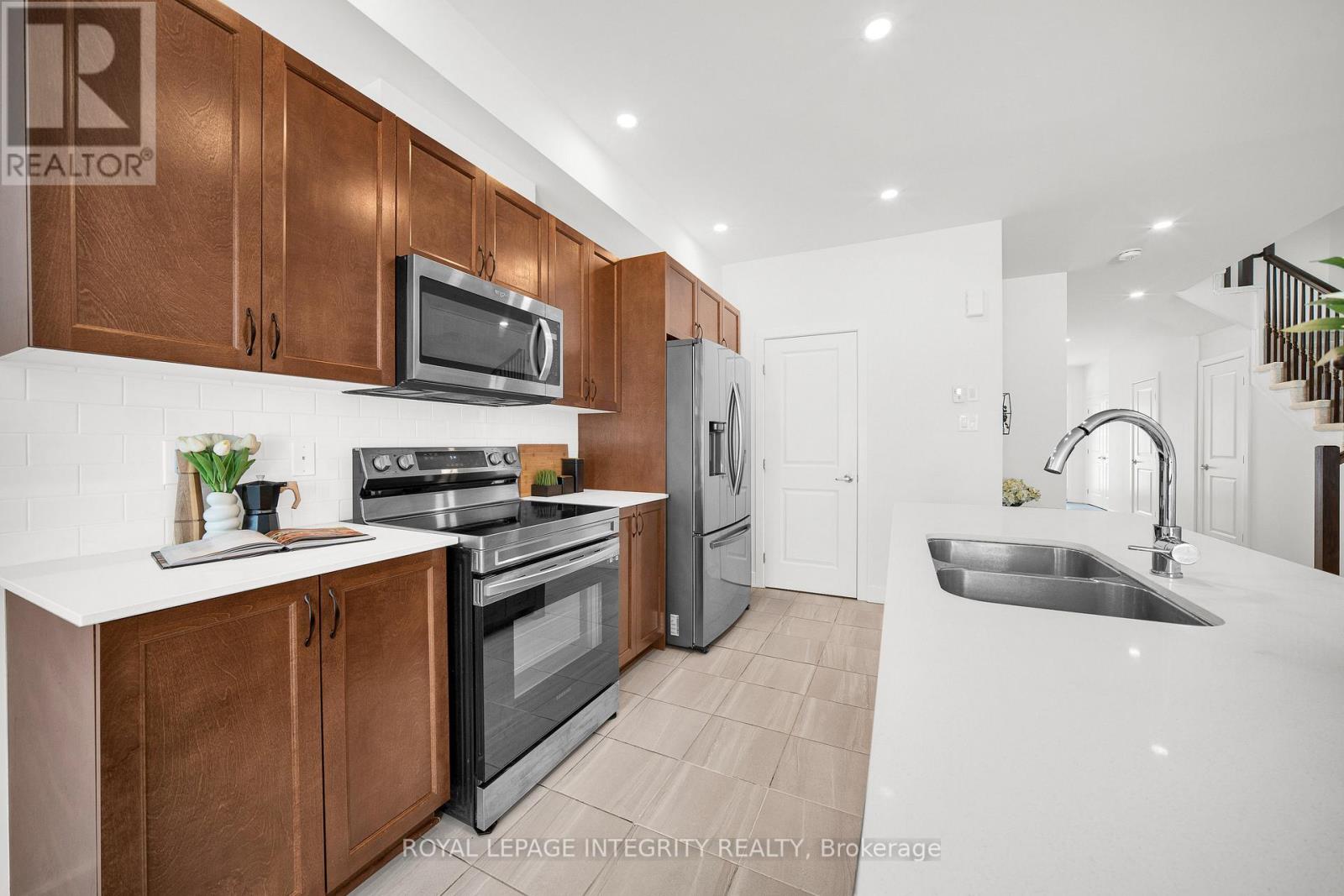 75 Heirloom Street, Ottawa, Ontario  K4M 0K9 - Photo 11 - X12806806