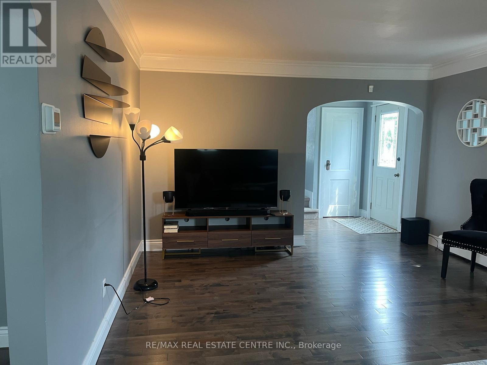 188 Thorold Road, Welland, Ontario  L3C 3V7 - Photo 13 - X12787850