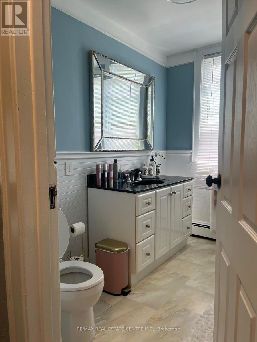 188 Thorold Road, Welland, Ontario  L3C 3V7 - Photo 9 - X12787850