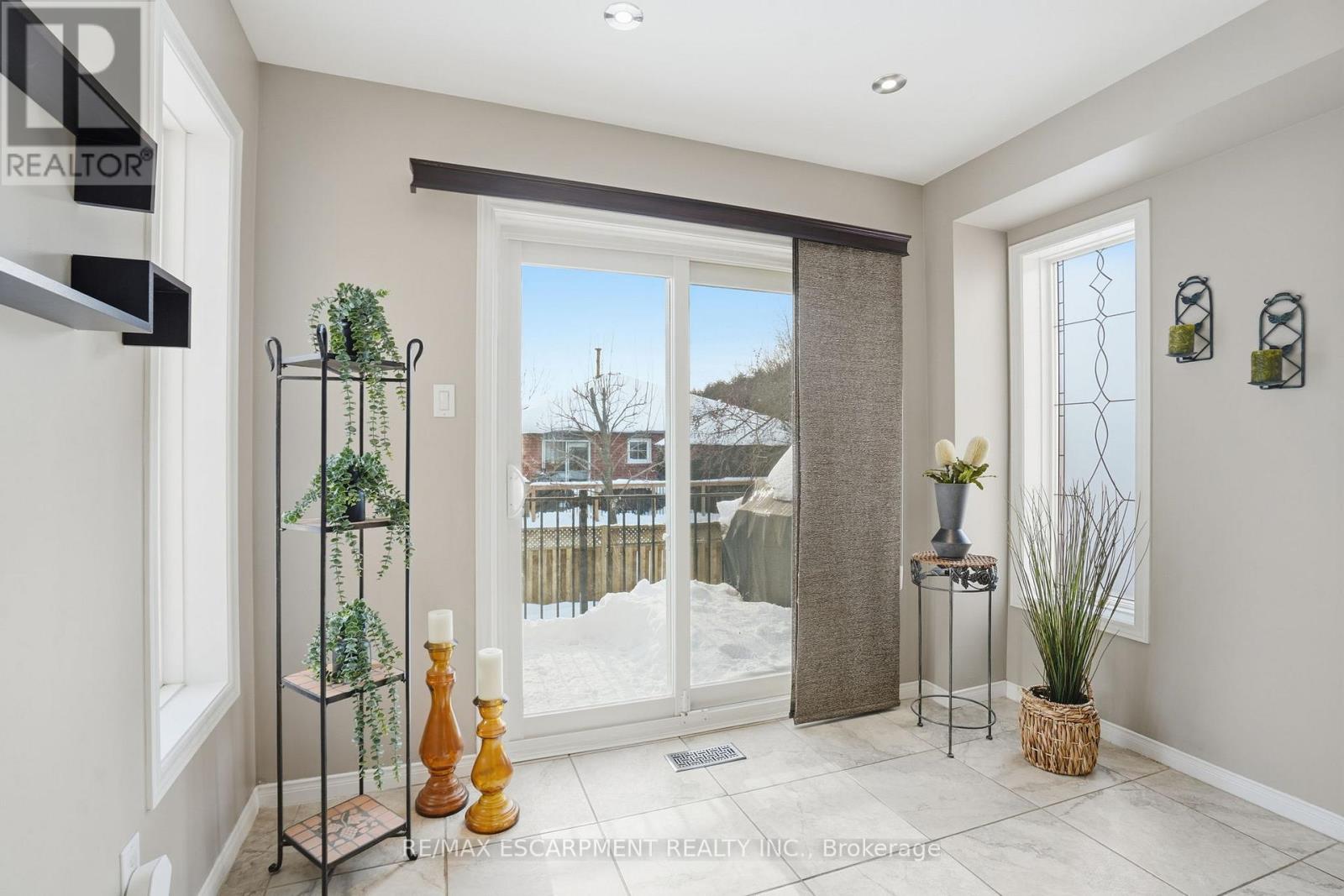 73 Riley Street, Hamilton, Ontario  L8B 0P9 - Photo 12 - X12806562