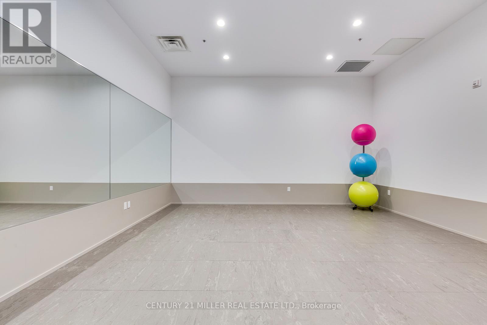 303 - 560 North Service Road, Grimsby, Ontario  L3M 0G3 - Photo 27 - X12806568