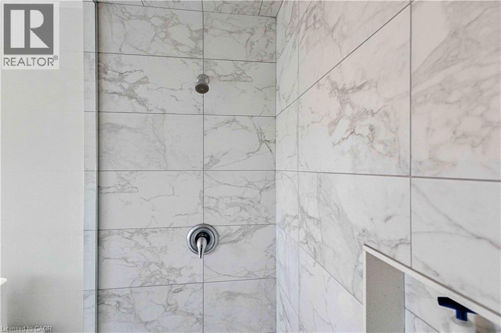 5 Cherry Blossom Heights, Hamilton, Ontario  L9B 0E9 - Photo 21 - 40806605