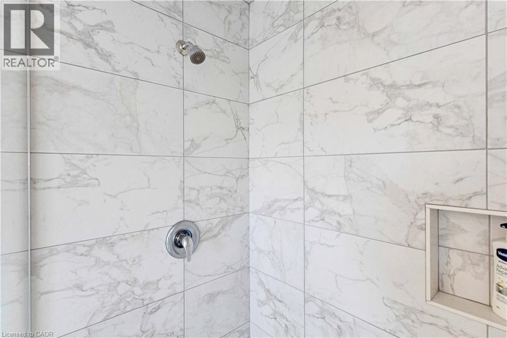 5 Cherry Blossom Heights, Hamilton, Ontario  L9B 0E9 - Photo 22 - 40806605