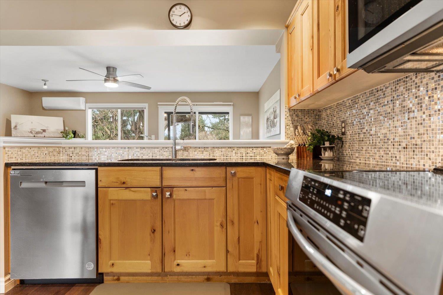 6 9232 Woodbine Street, Chilliwack Proper East, Chilliwack, British Columbia  V2P 5S8 - Photo 11 - R3091960