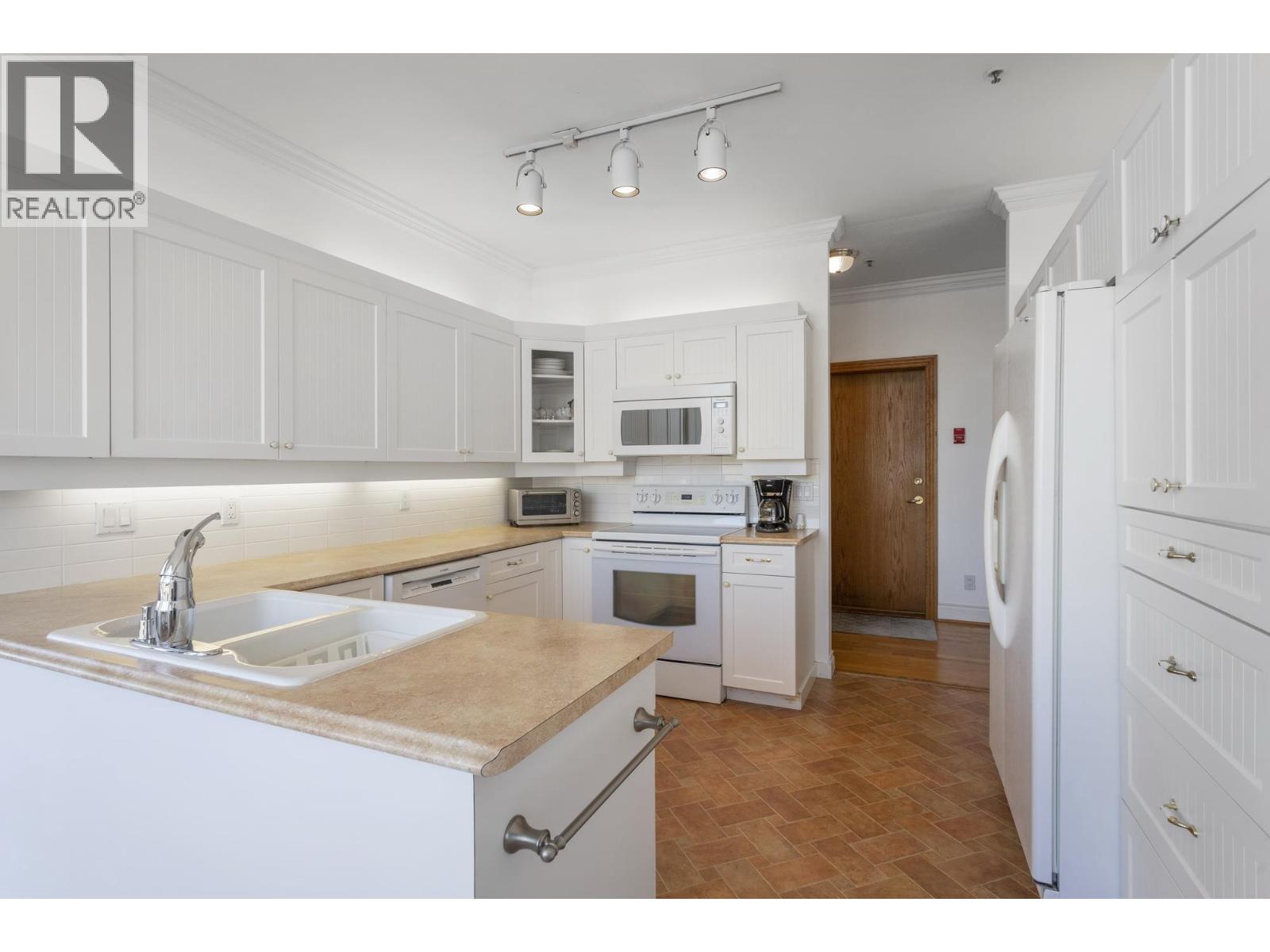 405 3777 W 8th Avenue, Vancouver, British Columbia  V6R 1Z2 - Photo 9 - R3091881