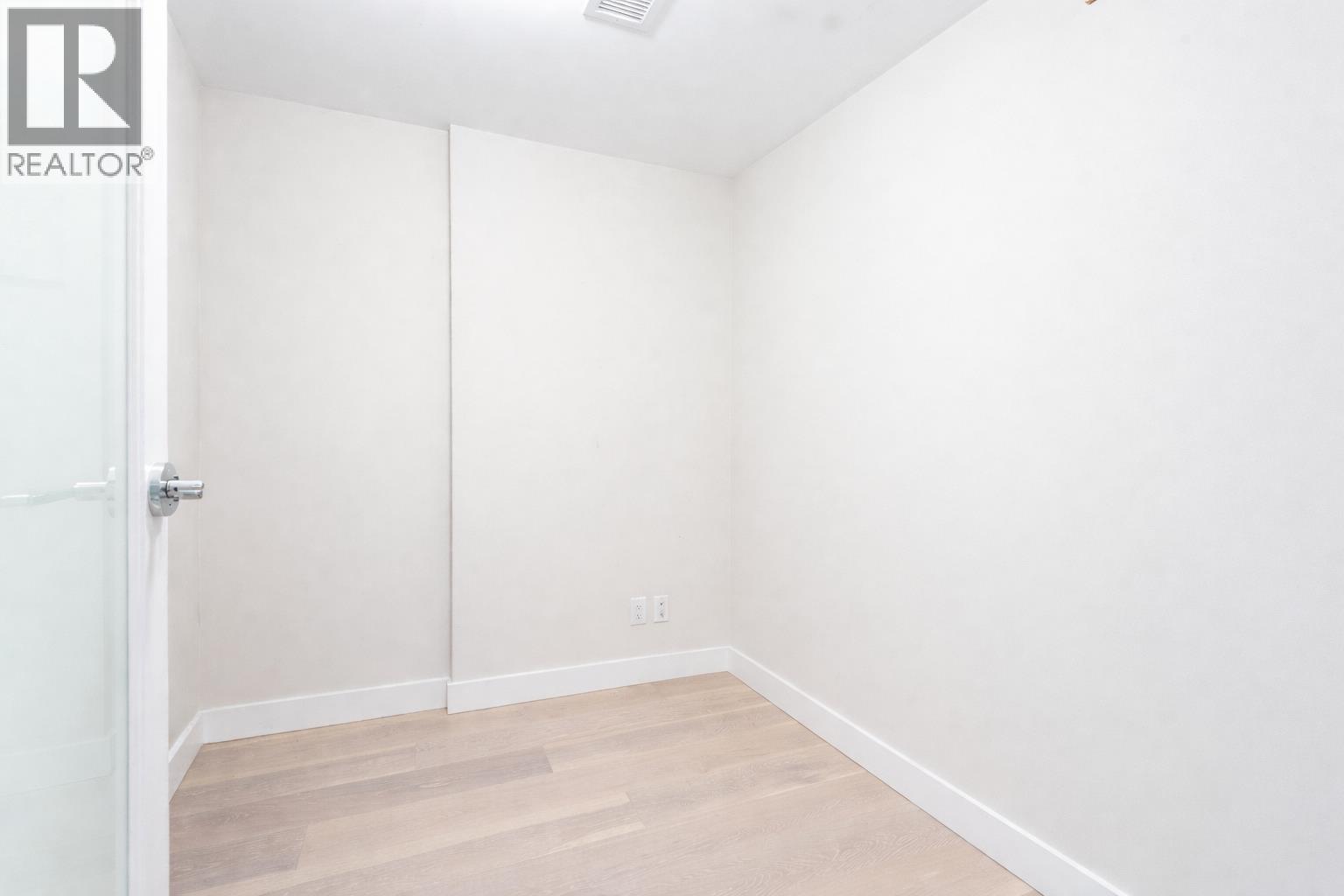 101 2738 Library Lane, North Vancouver, British Columbia  V7J 0B3 - Photo 19 - R3090401