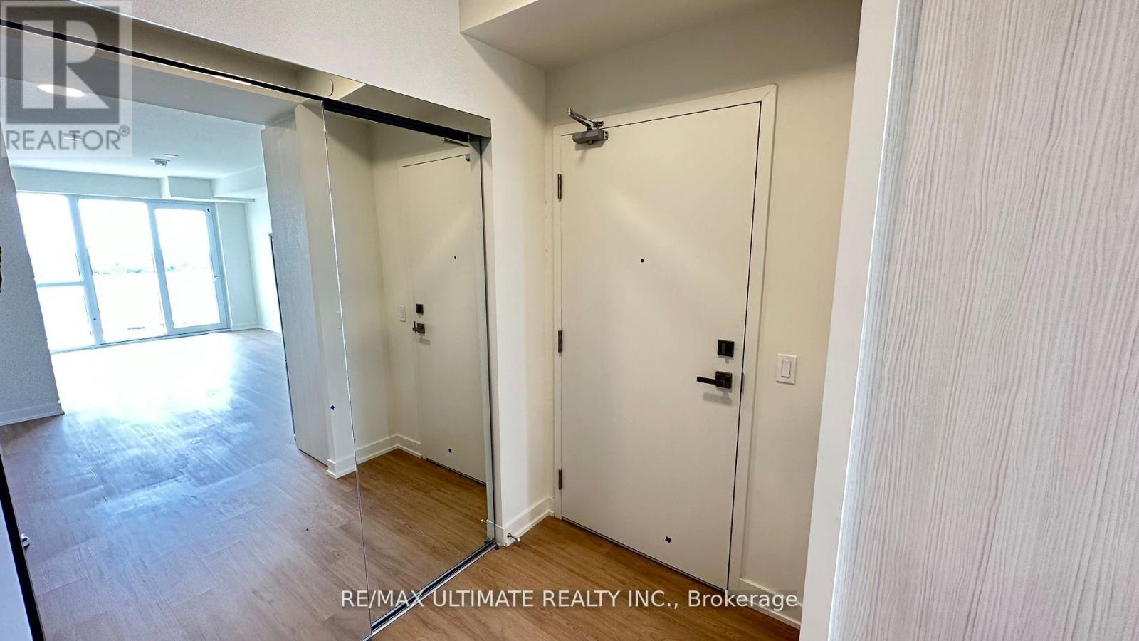 1310 - 10 Deerlick Court, Toronto (Parkwoods-Donalda), Ontario  M3A 0A7 - Photo 4 - C12806608