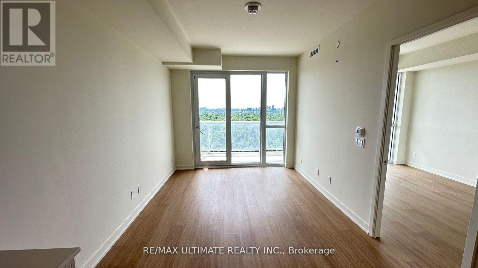 1310 - 10 Deerlick Court, Toronto (Parkwoods-Donalda), Ontario  M3A 0A7 - Photo 7 - C12806608