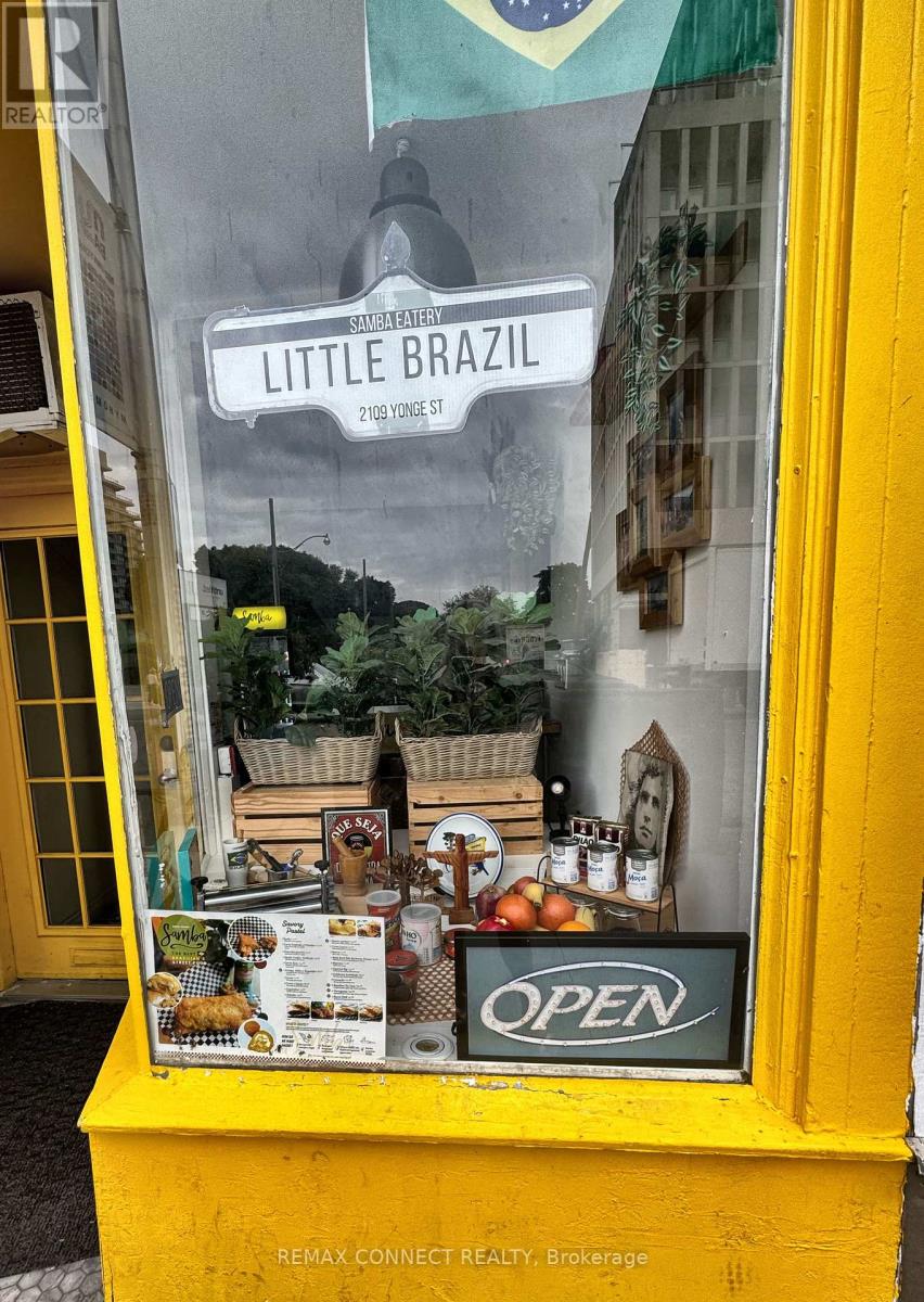 2109 Yonge Street, Toronto, Ontario  M4S 2A4 - Photo 5 - C12806616