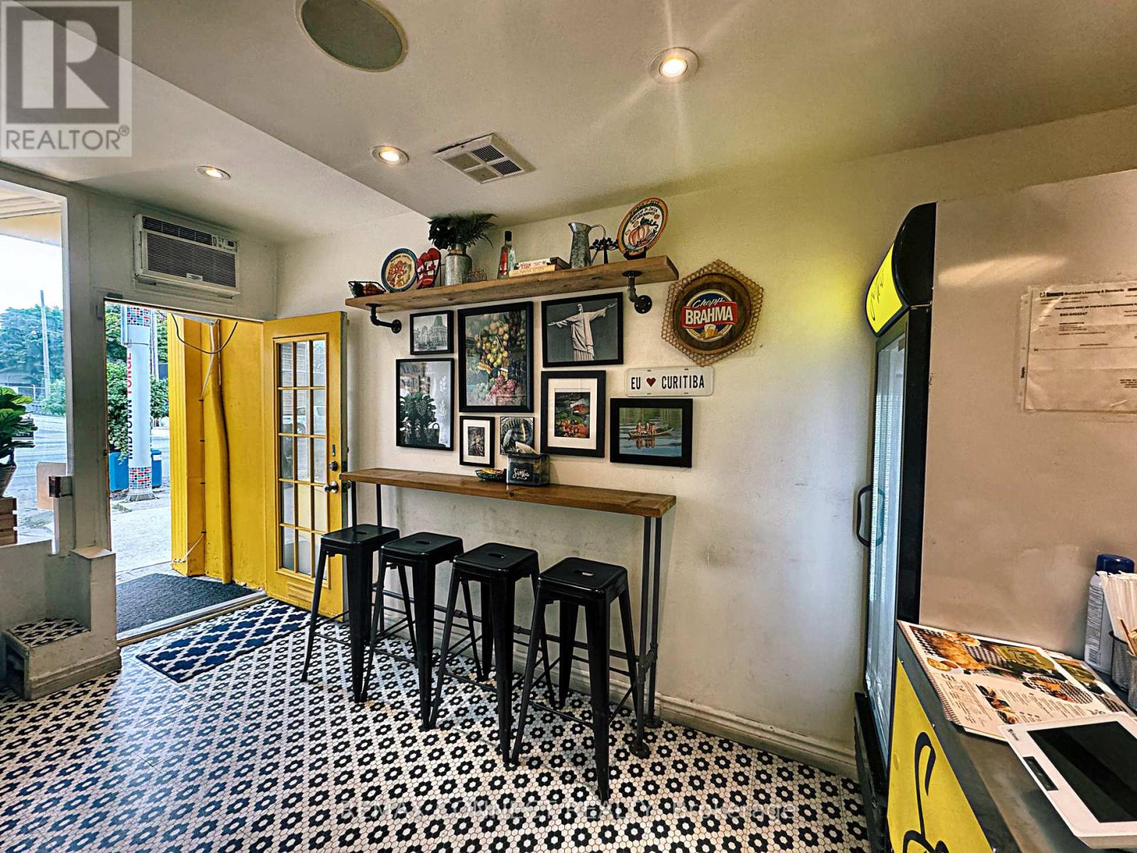 2109 Yonge Street, Toronto, Ontario  M4S 2A4 - Photo 7 - C12806616