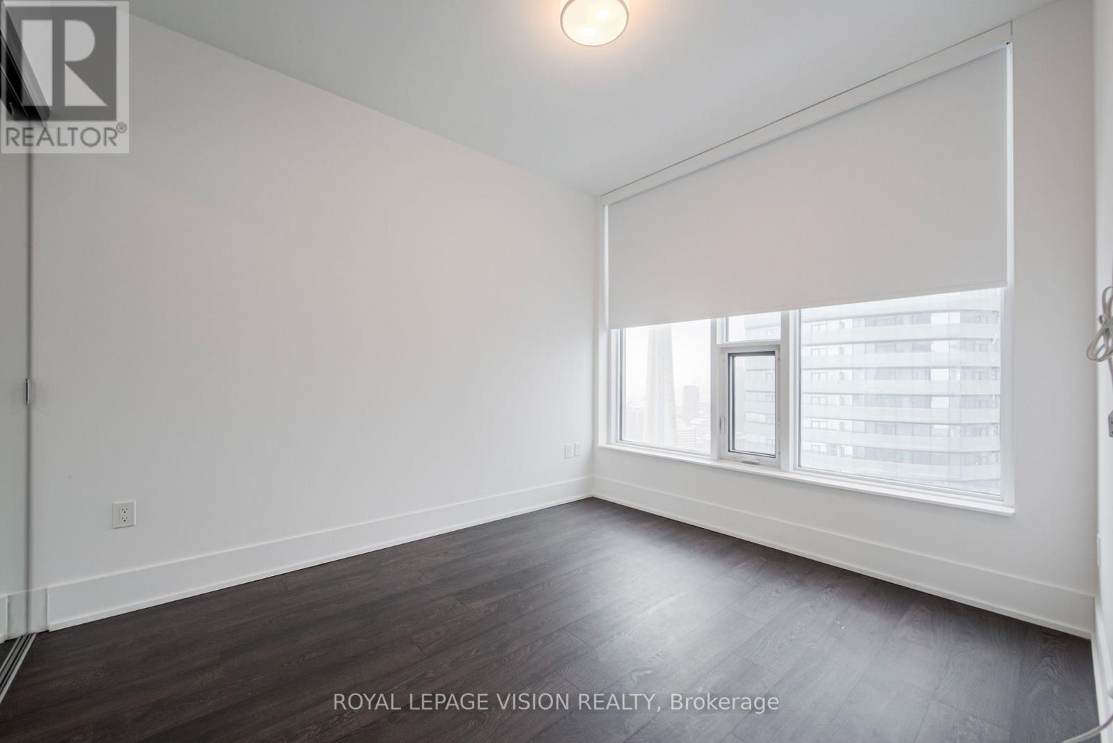 4913 - 10 York Street, Toronto (Waterfront Communities), Ontario  M5J 0E1 - Photo 17 - C12806618