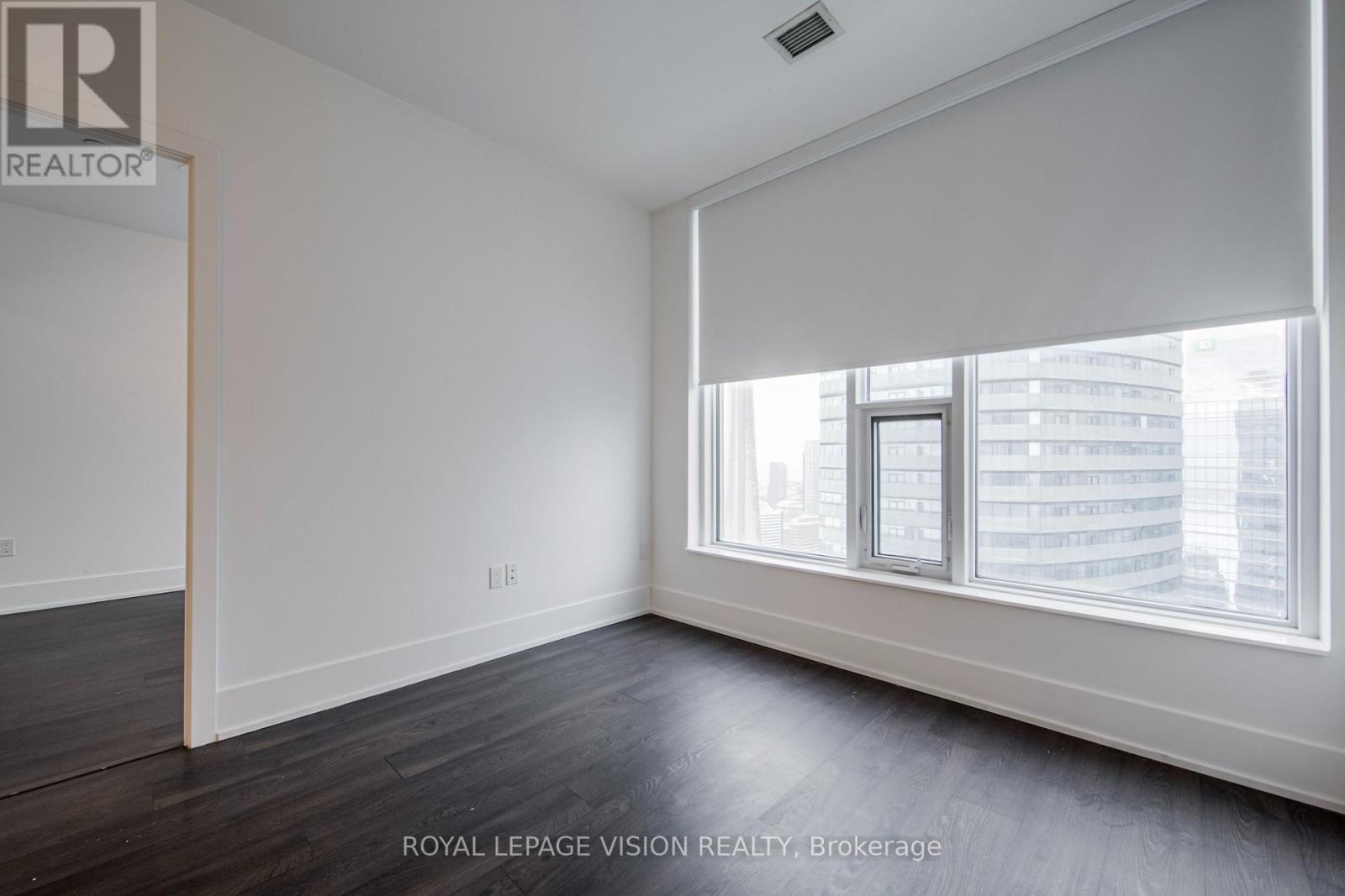 4913 - 10 York Street, Toronto (Waterfront Communities), Ontario  M5J 0E1 - Photo 19 - C12806618
