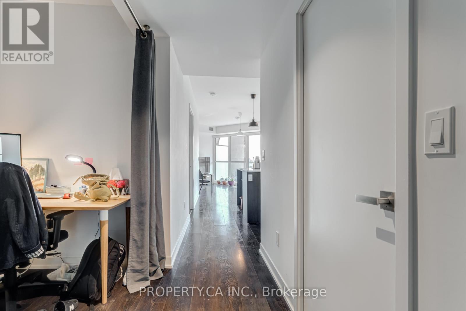 518 - 31 Tippett Road, Toronto, Ontario  M3H 0C8 - Photo 3 - C12806712