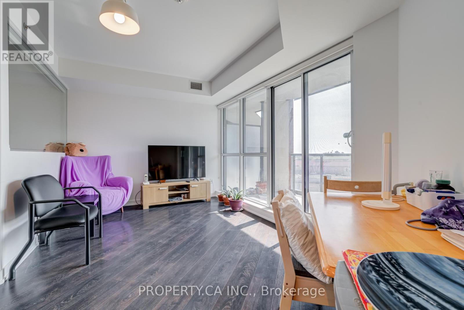 518 - 31 Tippett Road, Toronto, Ontario  M3H 0C8 - Photo 9 - C12806712