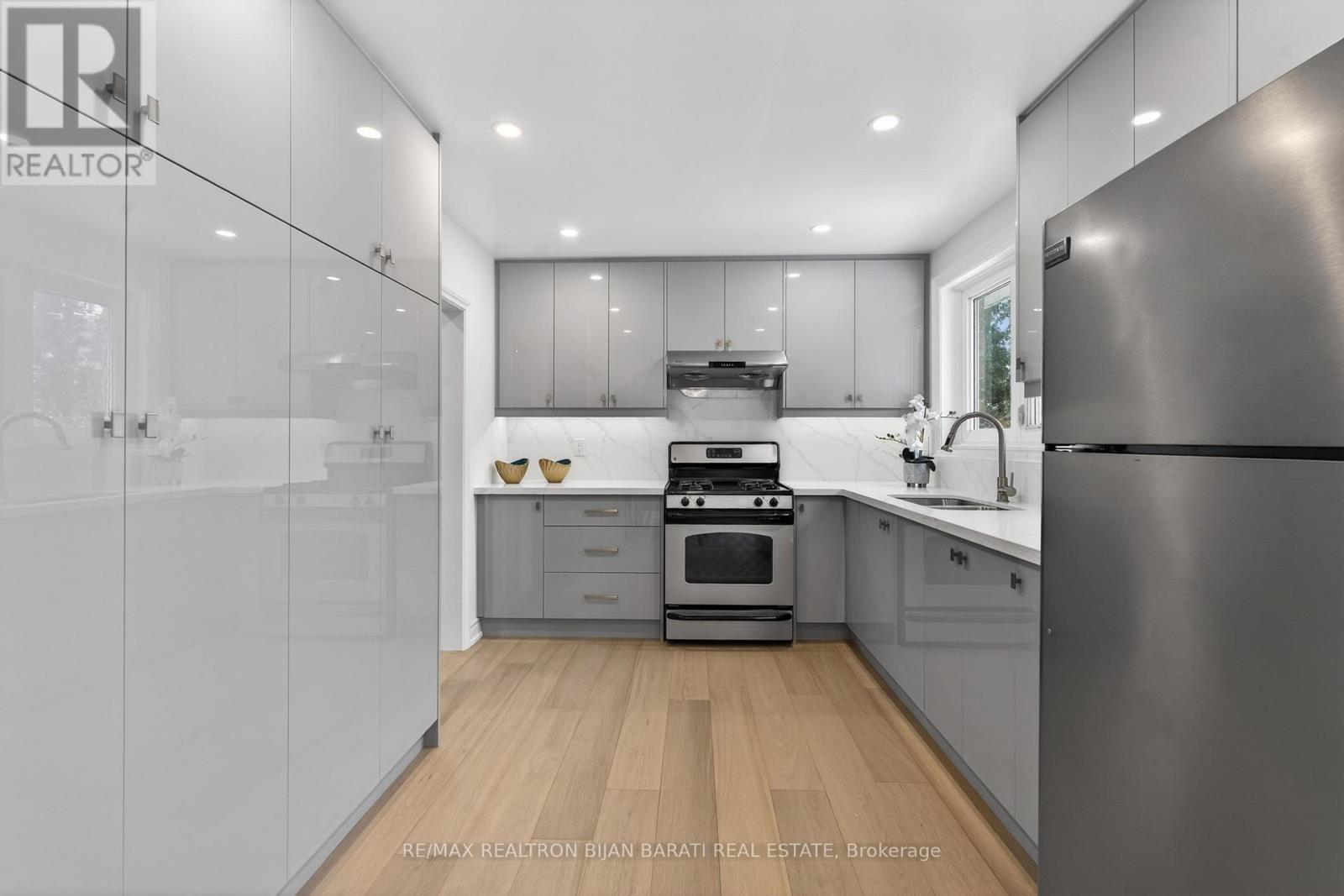 86 Heathview Avenue, Toronto, Ontario  M2K 2C5 - Photo 16 - C12806734