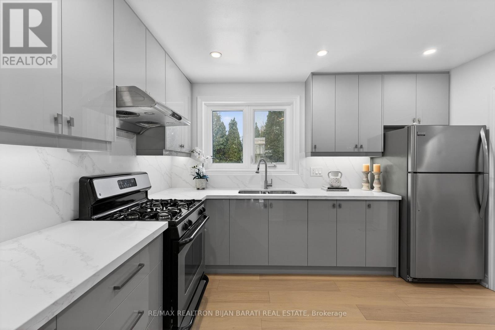 86 Heathview Avenue, Toronto, Ontario  M2K 2C5 - Photo 18 - C12806734