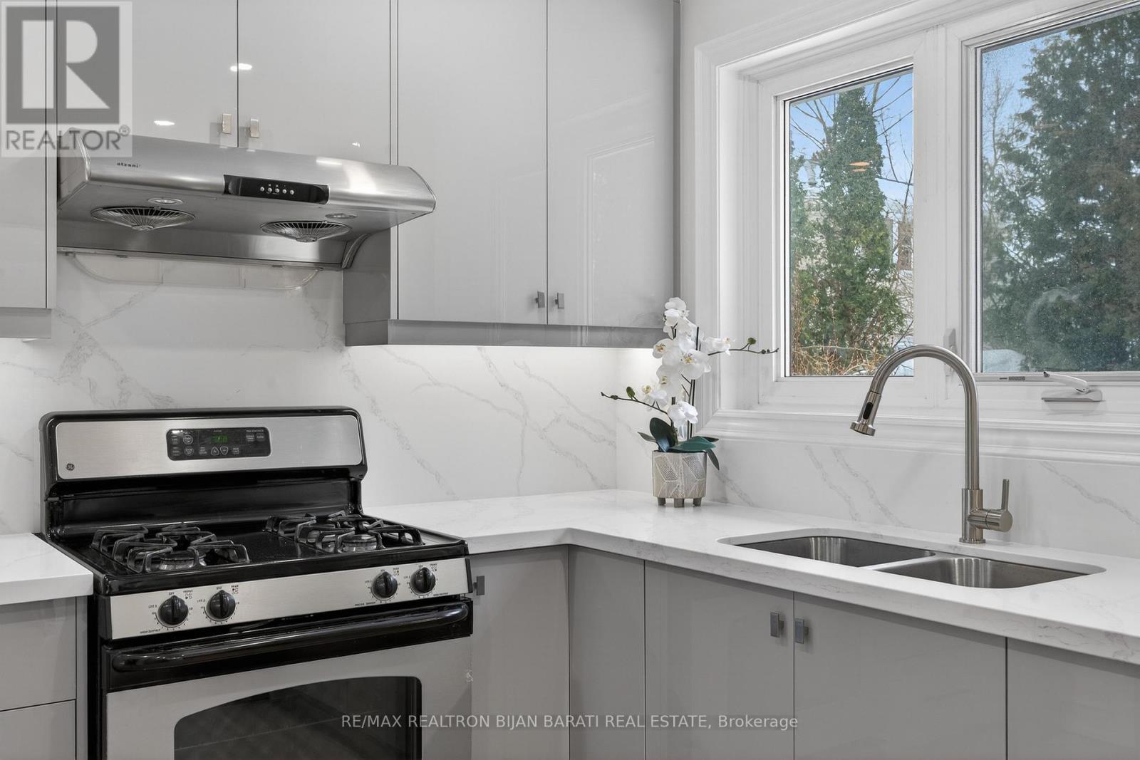 86 Heathview Avenue, Toronto, Ontario  M2K 2C5 - Photo 20 - C12806734