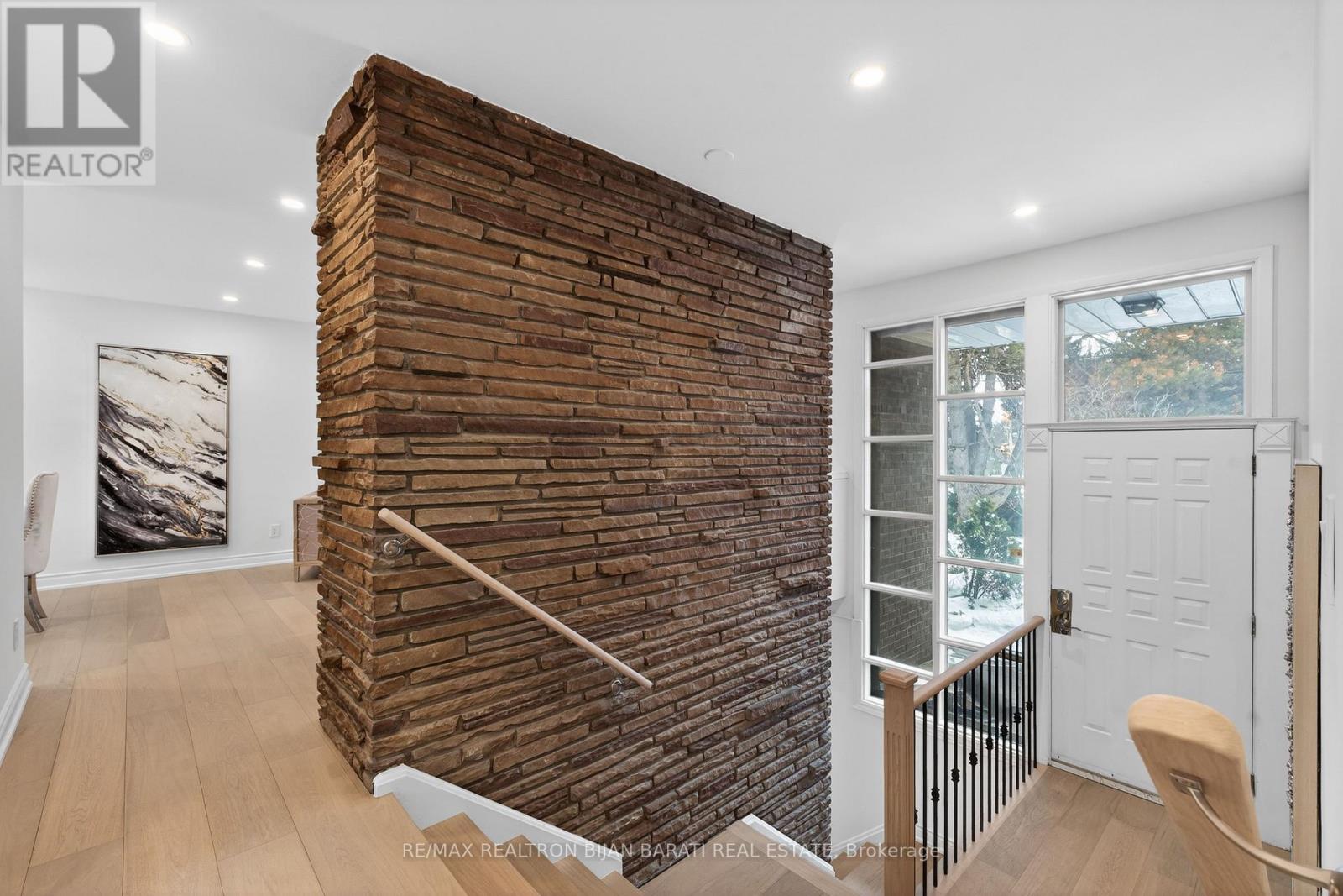 86 Heathview Avenue, Toronto, Ontario  M2K 2C5 - Photo 9 - C12806734