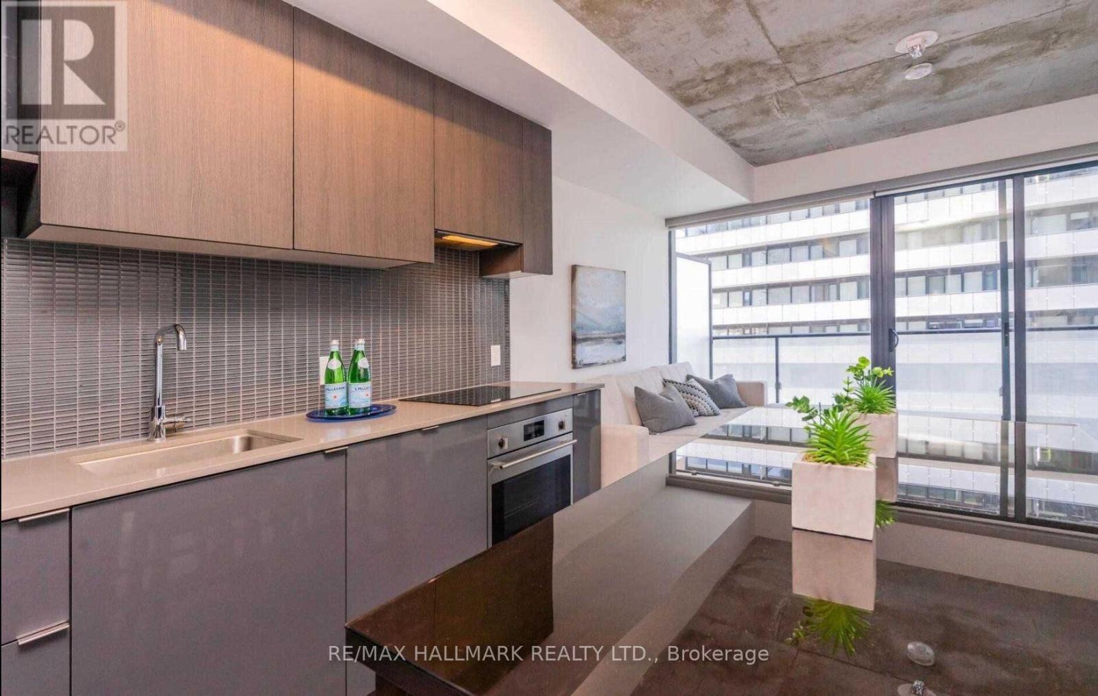 1107 - 161 Roehampton Avenue, Toronto, Ontario  M4P 1P9 - Photo 15 - C12805578