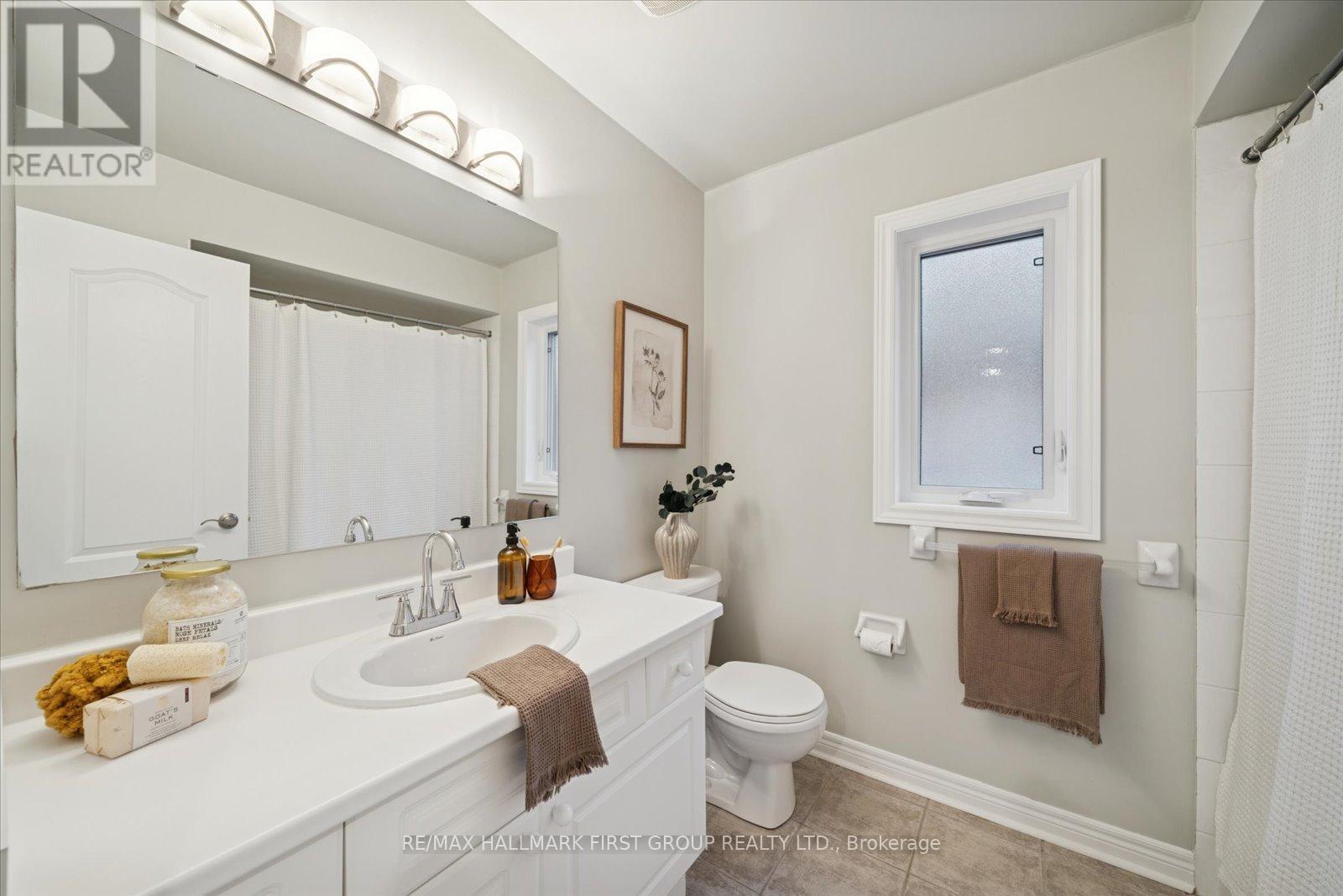 462 Oakwood Drive, Pickering, Ontario  L1W 2M7 - Photo 24 - E12806746