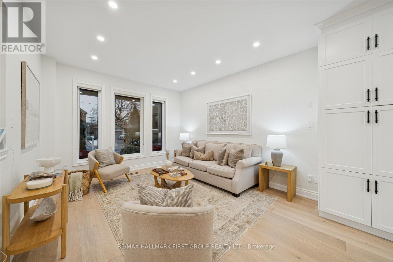 462 Oakwood Drive, Pickering, Ontario  L1W 2M7 - Photo 3 - E12806746