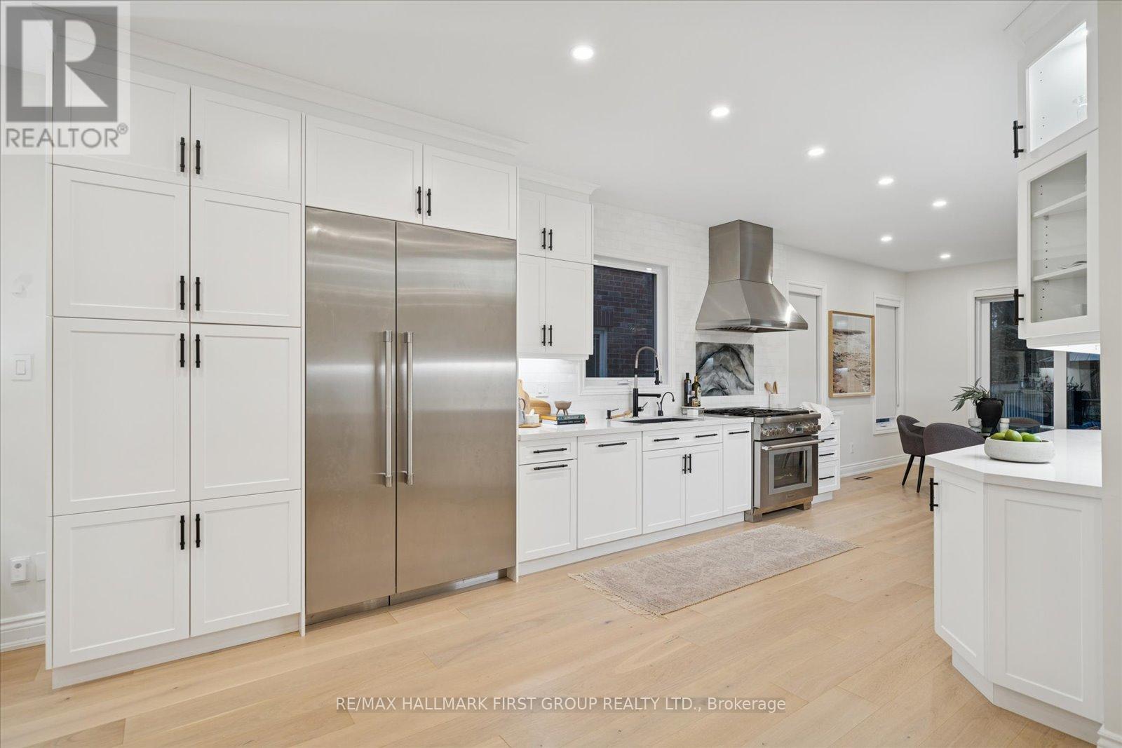 462 Oakwood Drive, Pickering, Ontario  L1W 2M7 - Photo 6 - E12806746