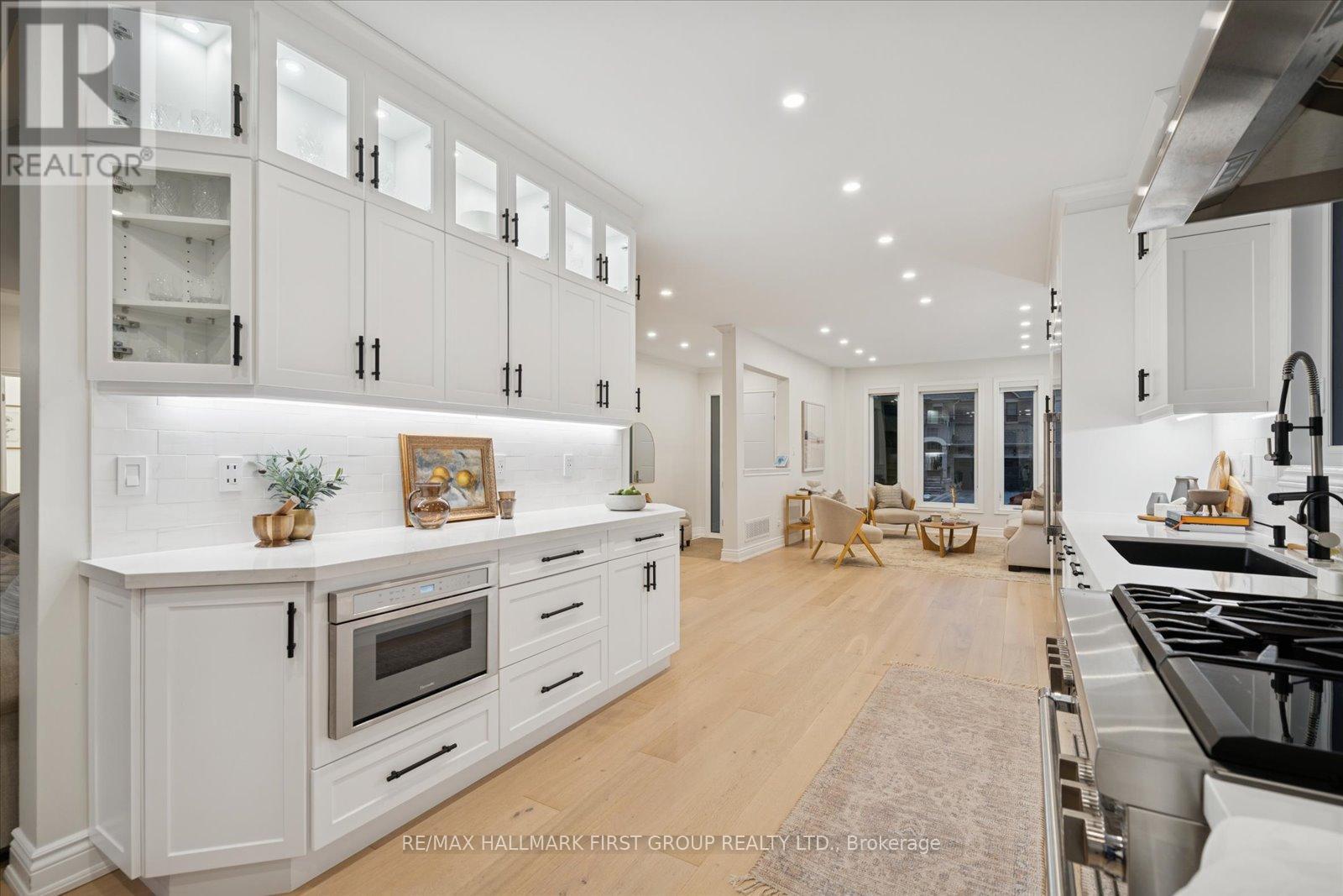 462 Oakwood Drive, Pickering, Ontario  L1W 2M7 - Photo 8 - E12806746