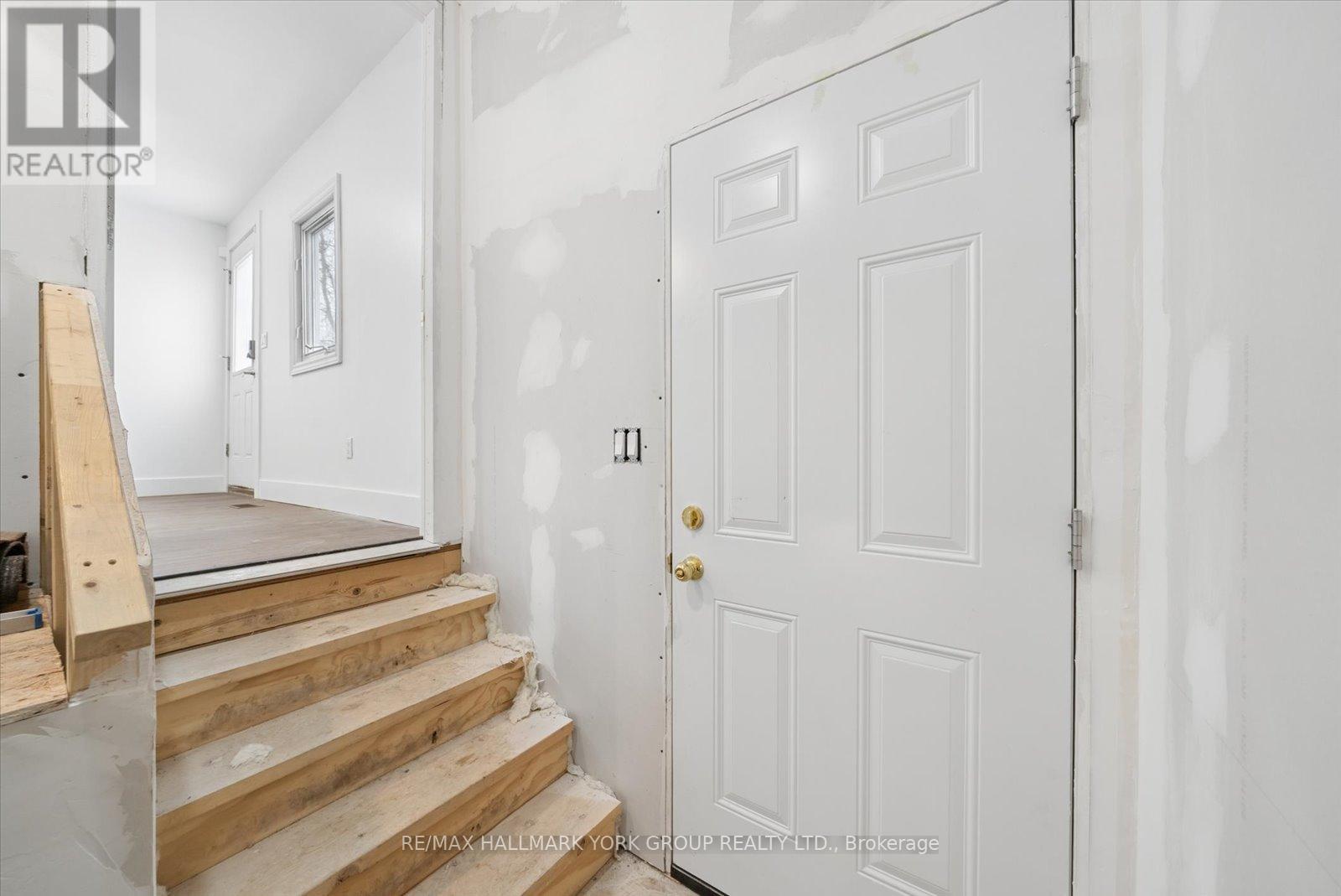 27008 Kennedy Road, Georgina, Ontario L0E 1S0 - Photo 23 - N12806740