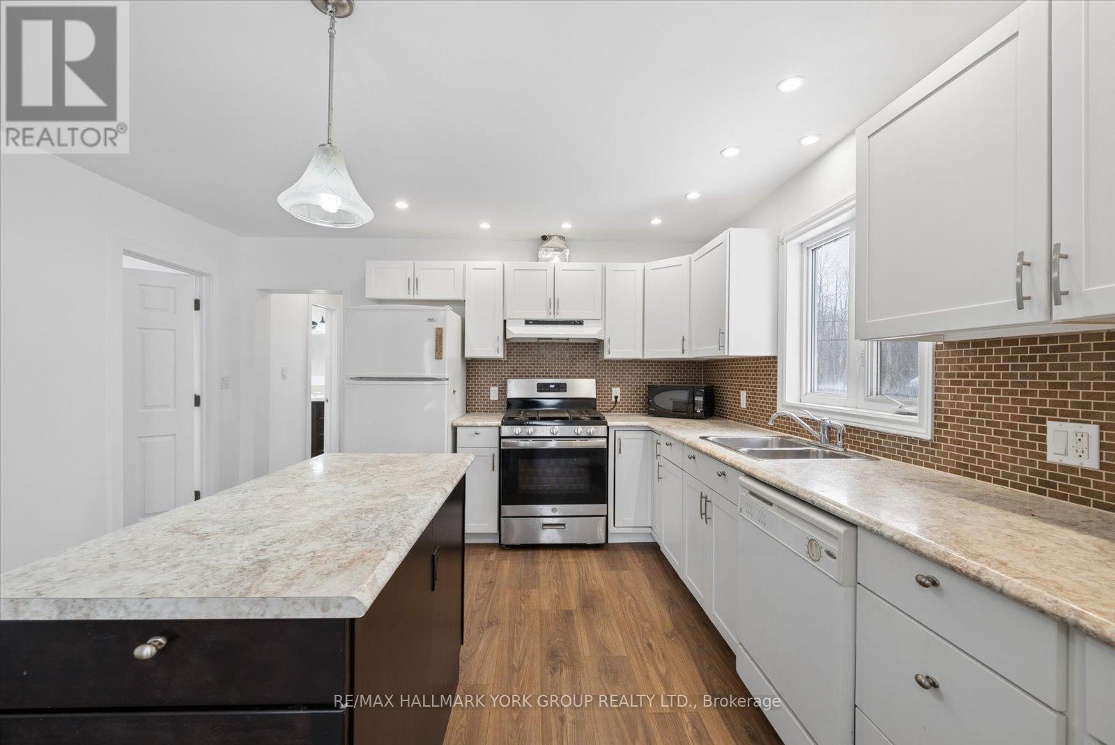 27008 Kennedy Road, Georgina, Ontario L0E 1S0 - Photo 8 - N12806740