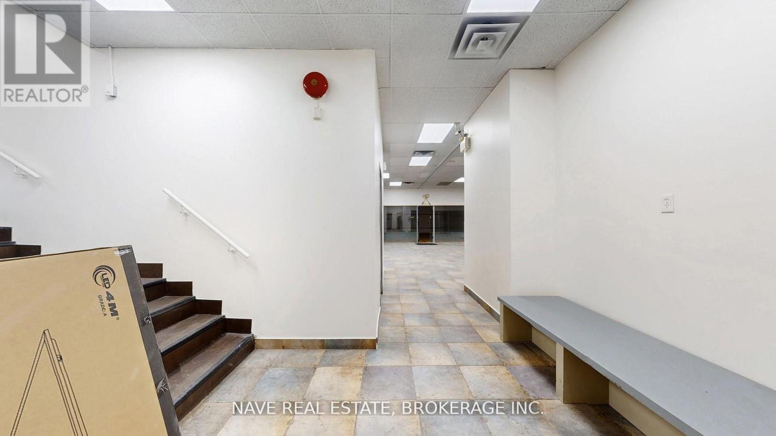 Unit G - 77-83 Davis Drive, Newmarket, Ontario  L3Y 2M9 - Photo 28 - N12806770