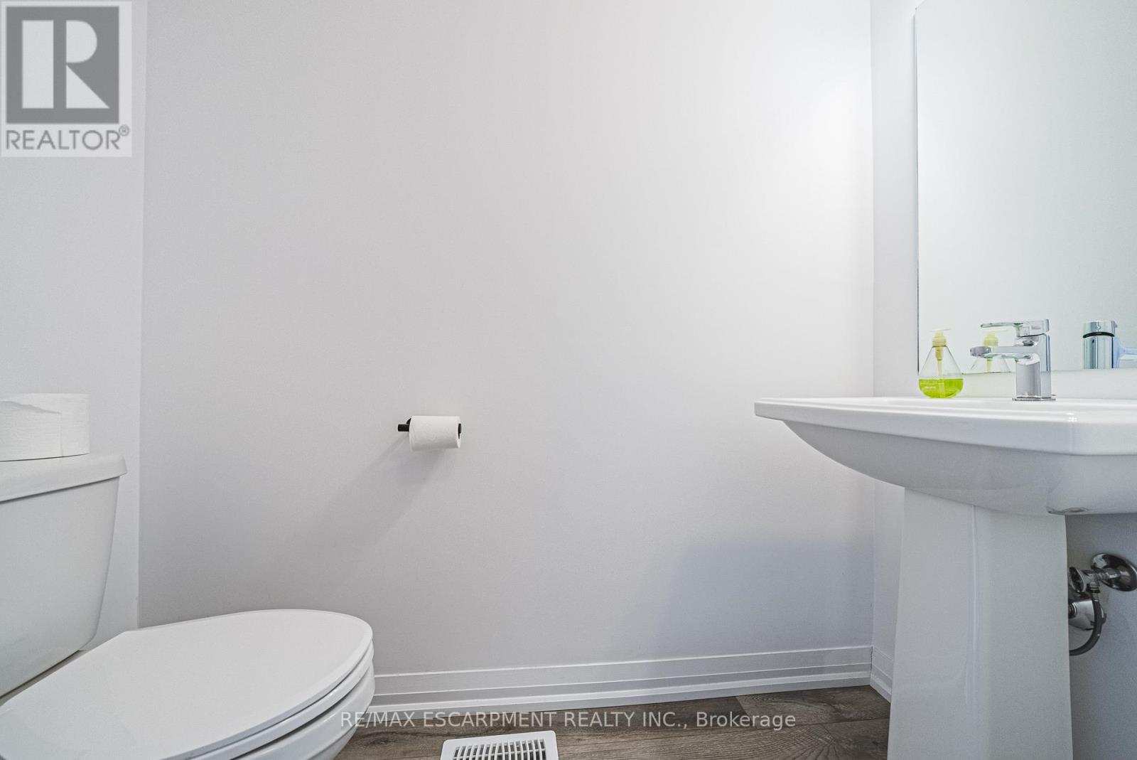 23 - 120 Court Drive, Brant (Paris), Ontario  N3L 0N2 - Photo 6 - X12653140