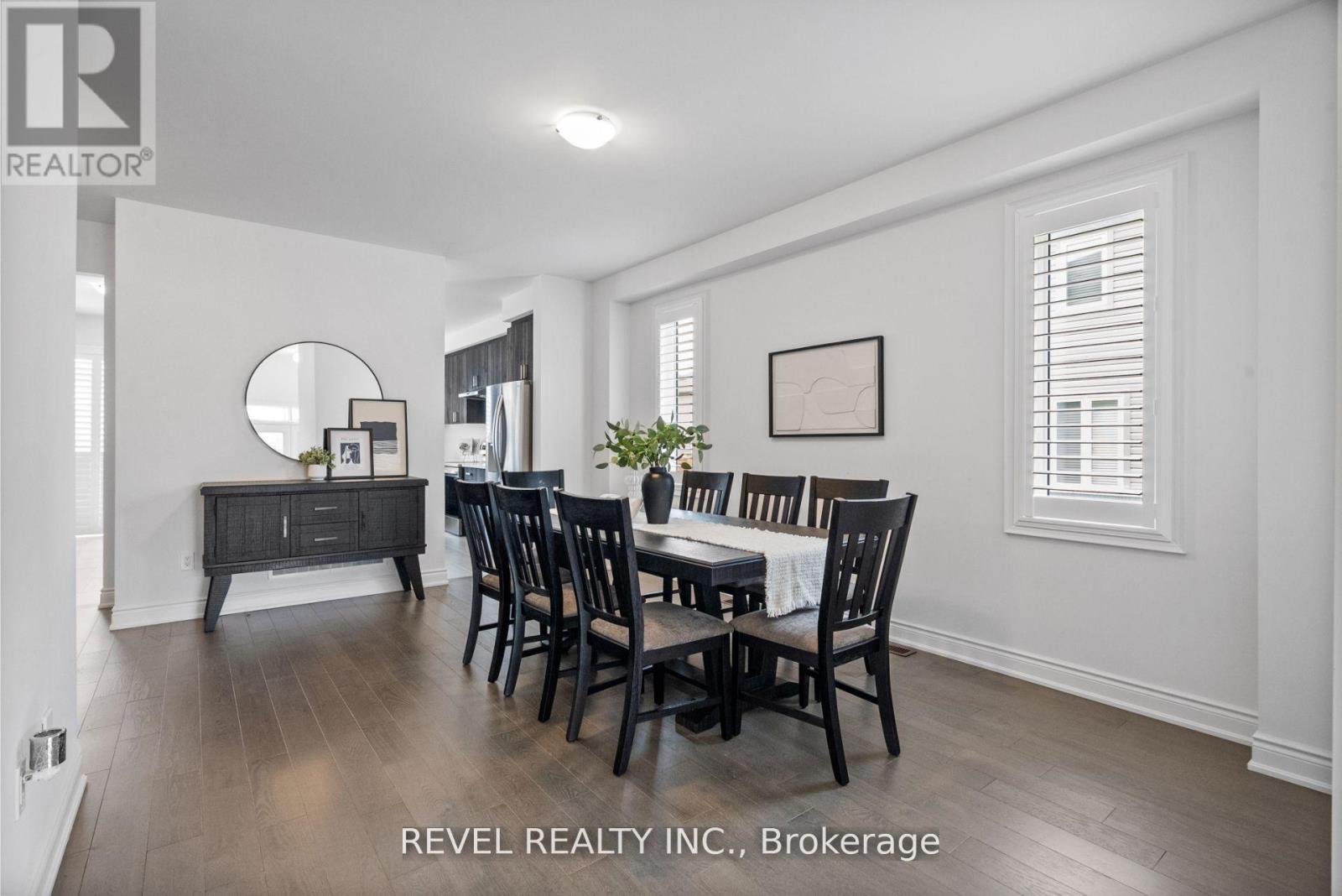 12 Emerald Street, Wasaga Beach, Ontario  L9Z 0K8 - Photo 2 - S12806730