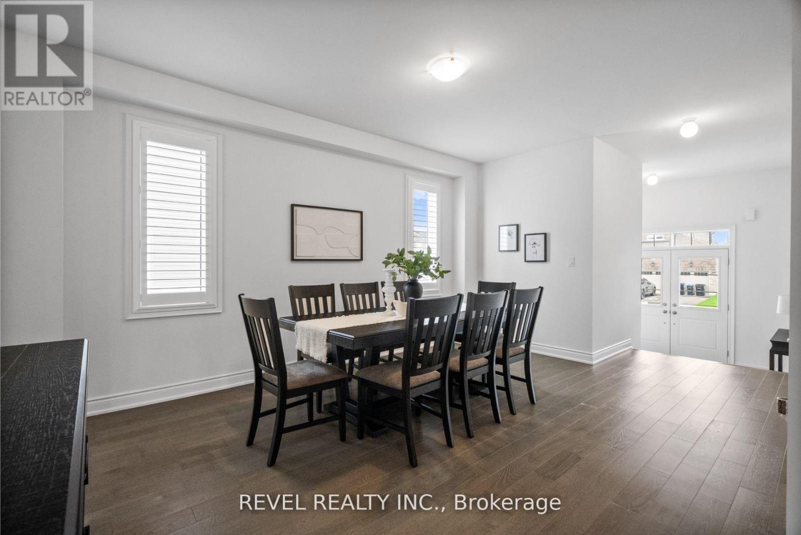 12 Emerald Street, Wasaga Beach, Ontario  L9Z 0K8 - Photo 4 - S12806730